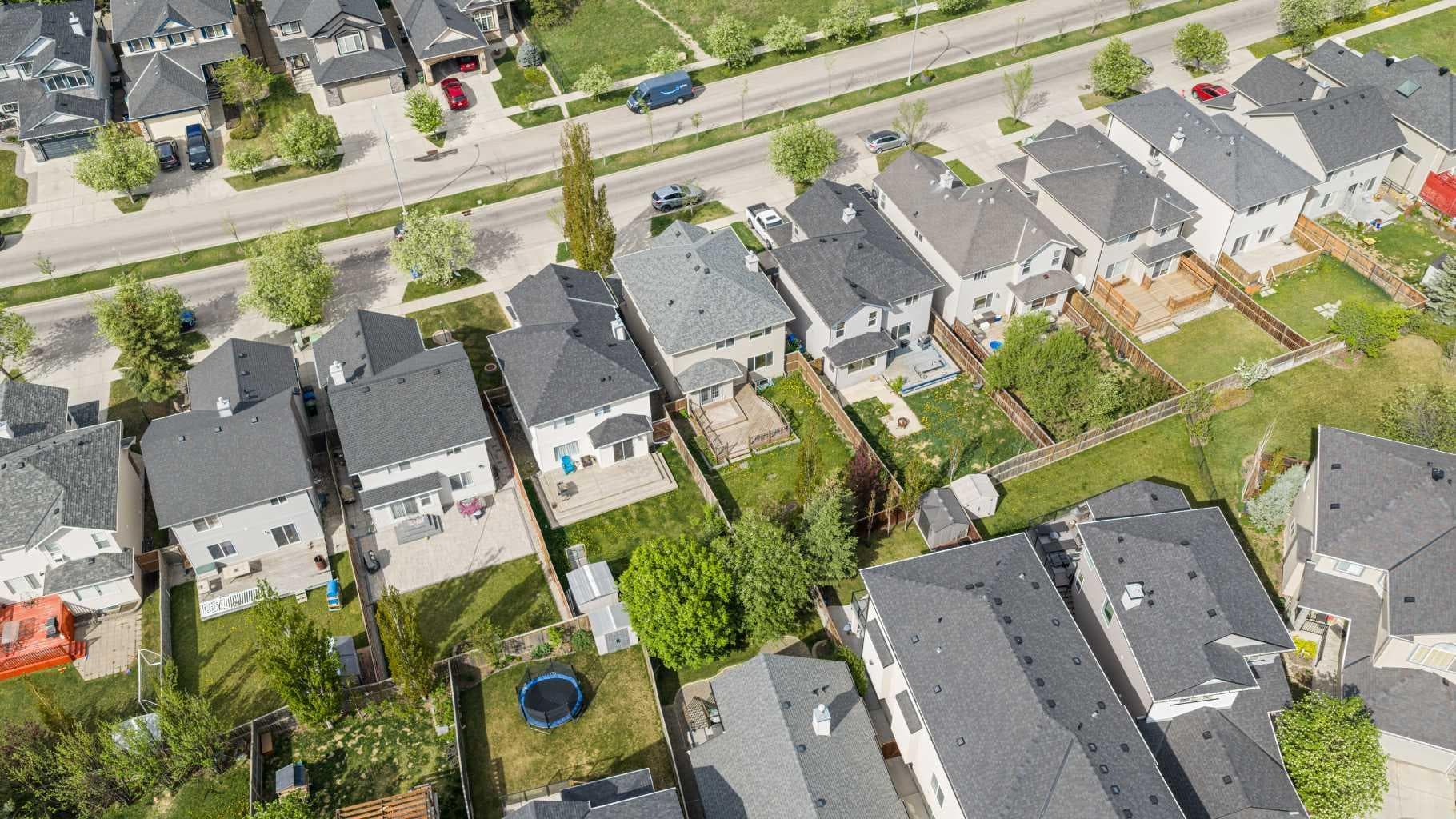 34 Kincora Drive NW