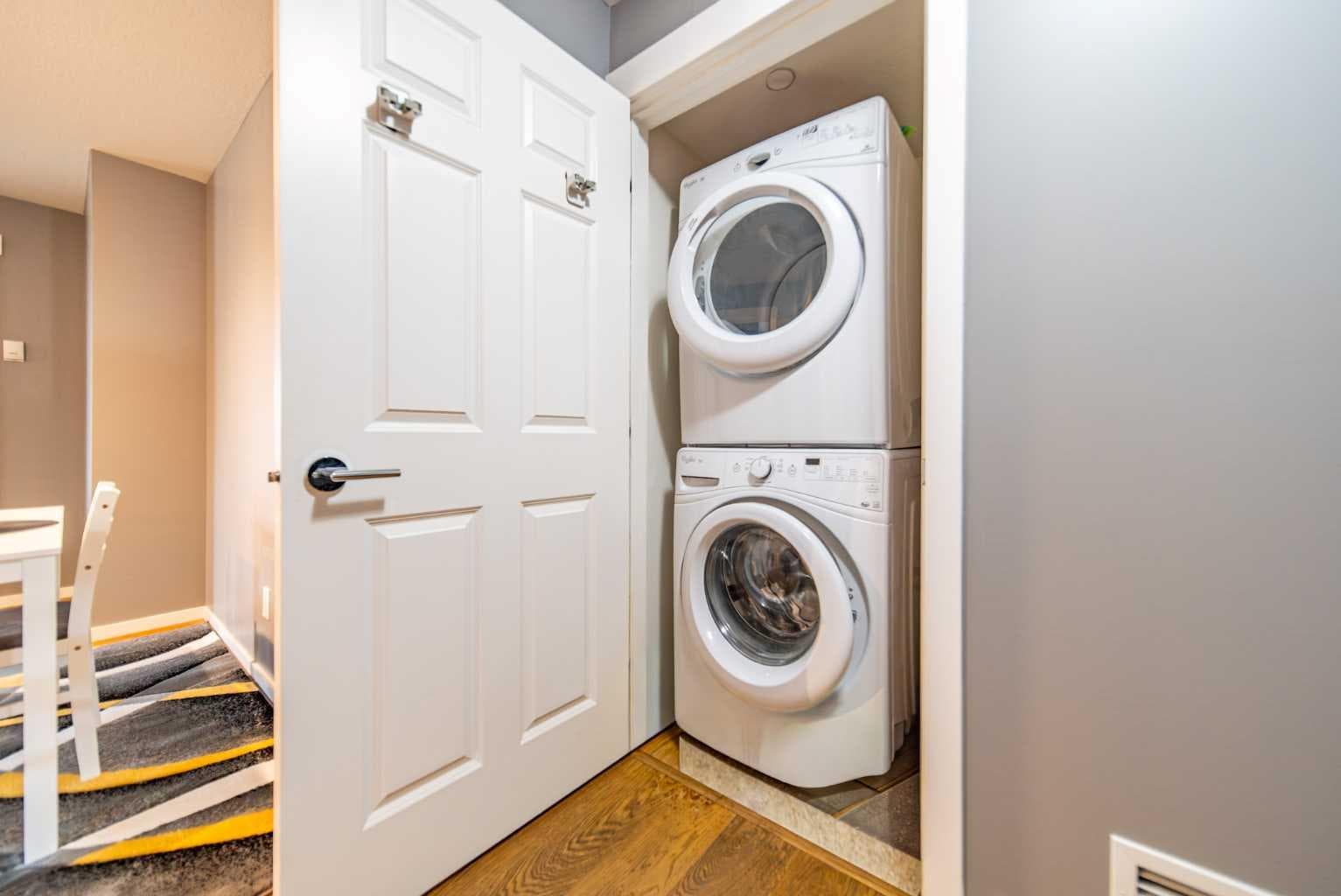 4318, 99 Copperstone Park SE