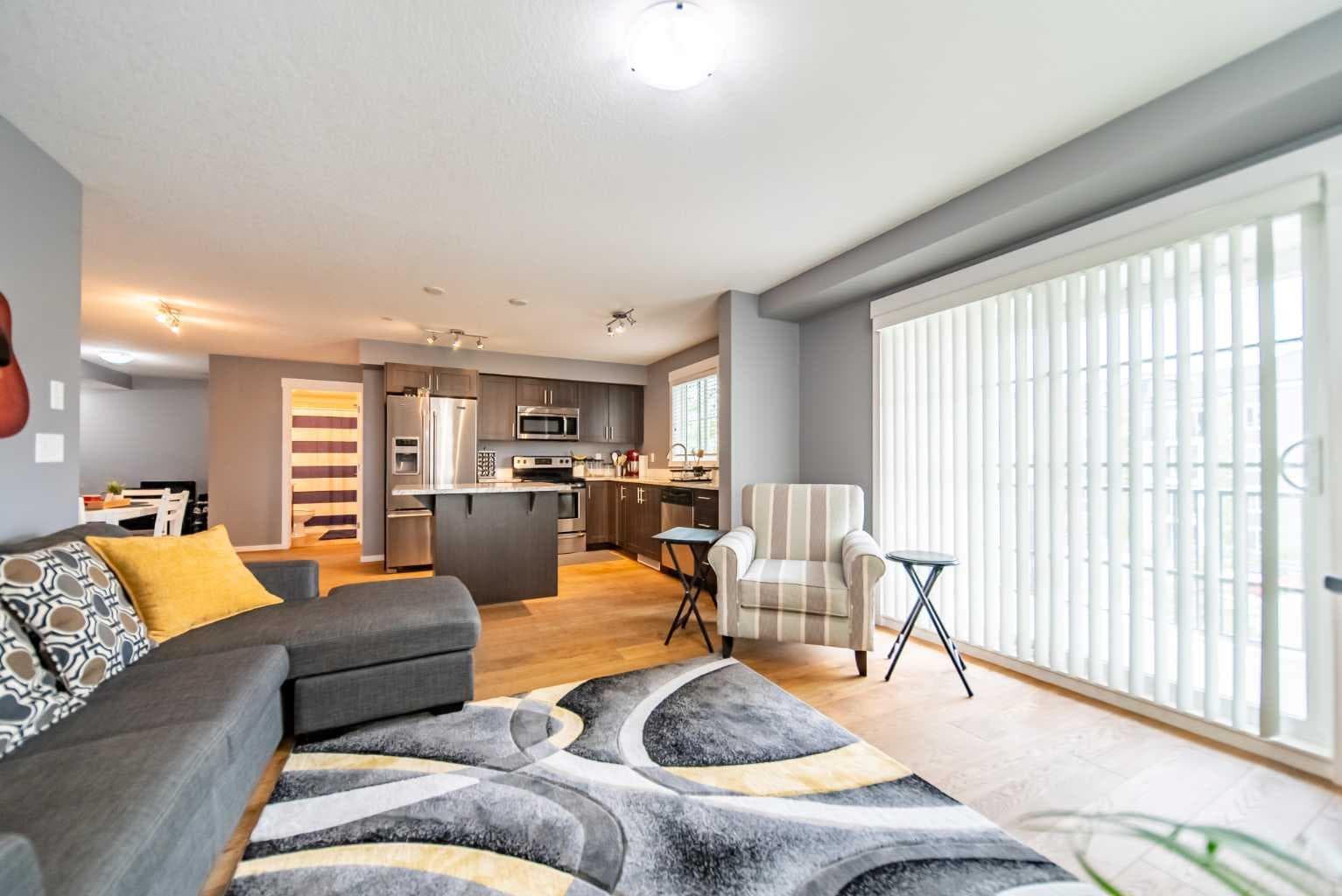 4318, 99 Copperstone Park SE