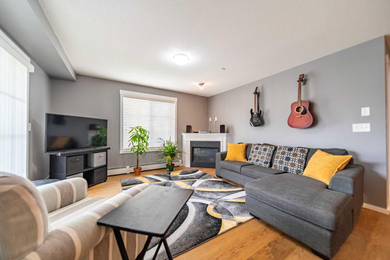 4318, 99 Copperstone Park SE