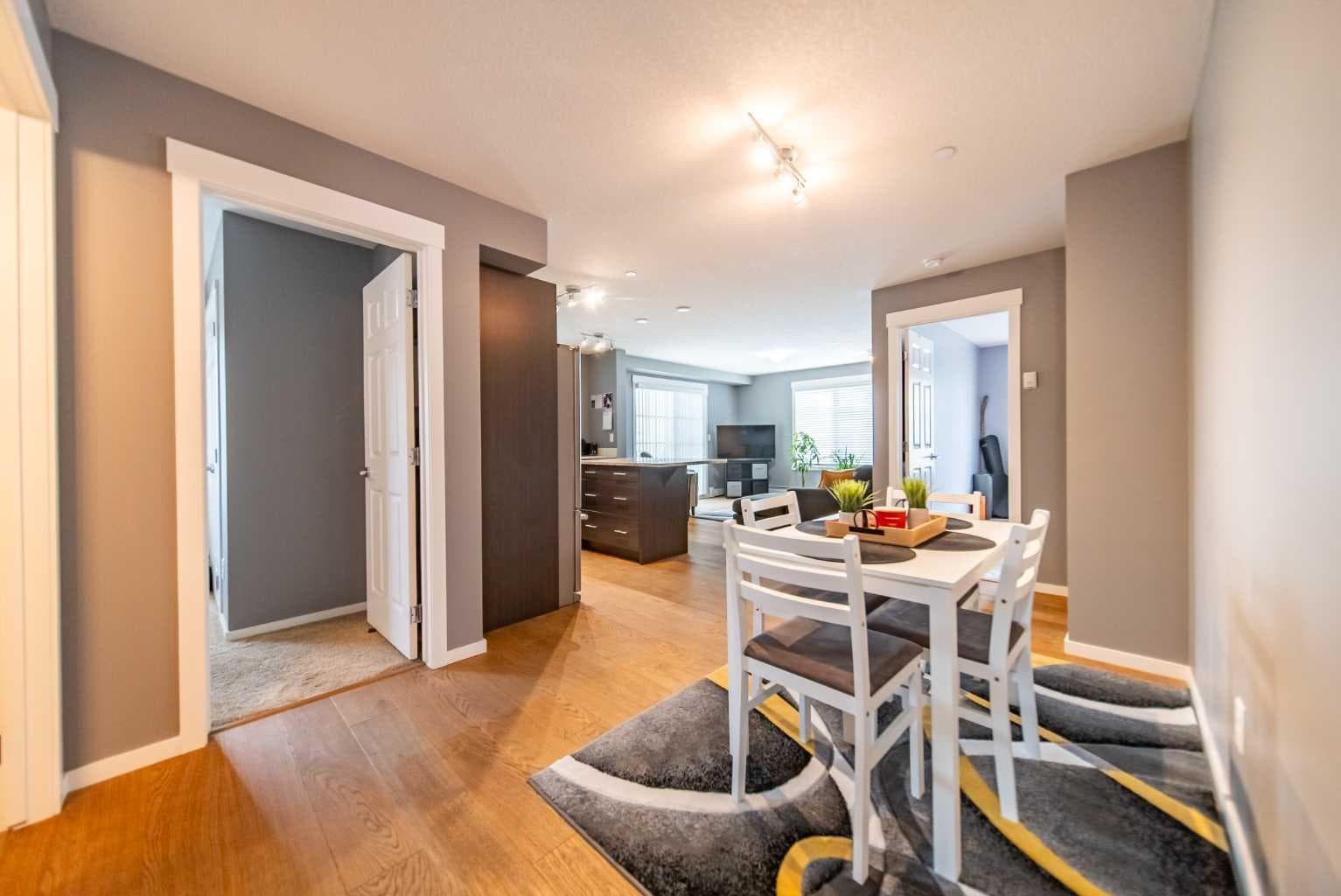 4318, 99 Copperstone Park SE