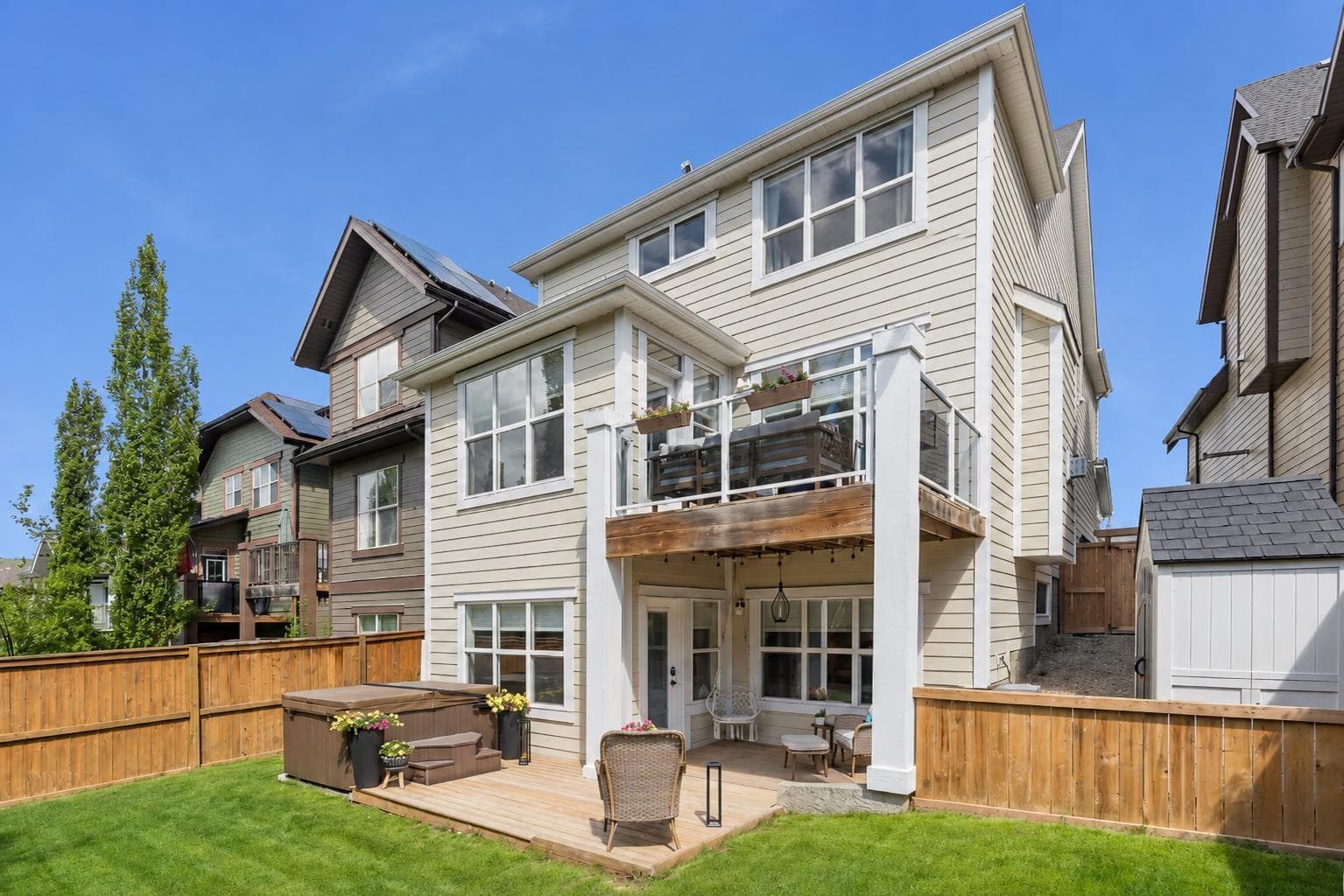 117 Riviera Crescent 