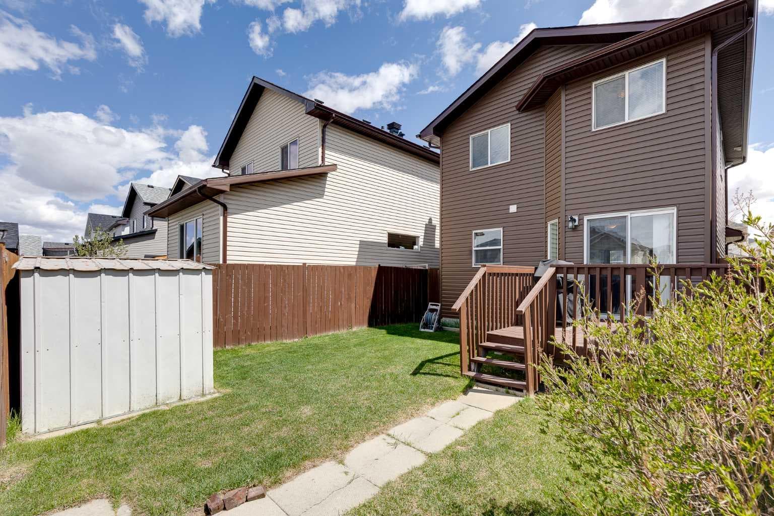 31 Taralake Gardens NE