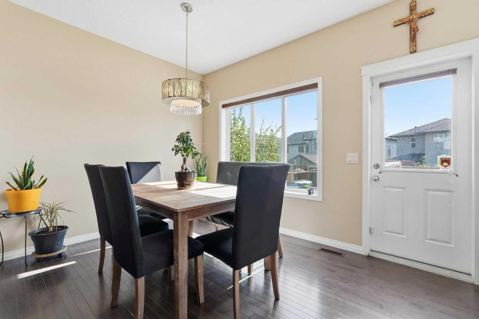 19 Hillcrest Link SW