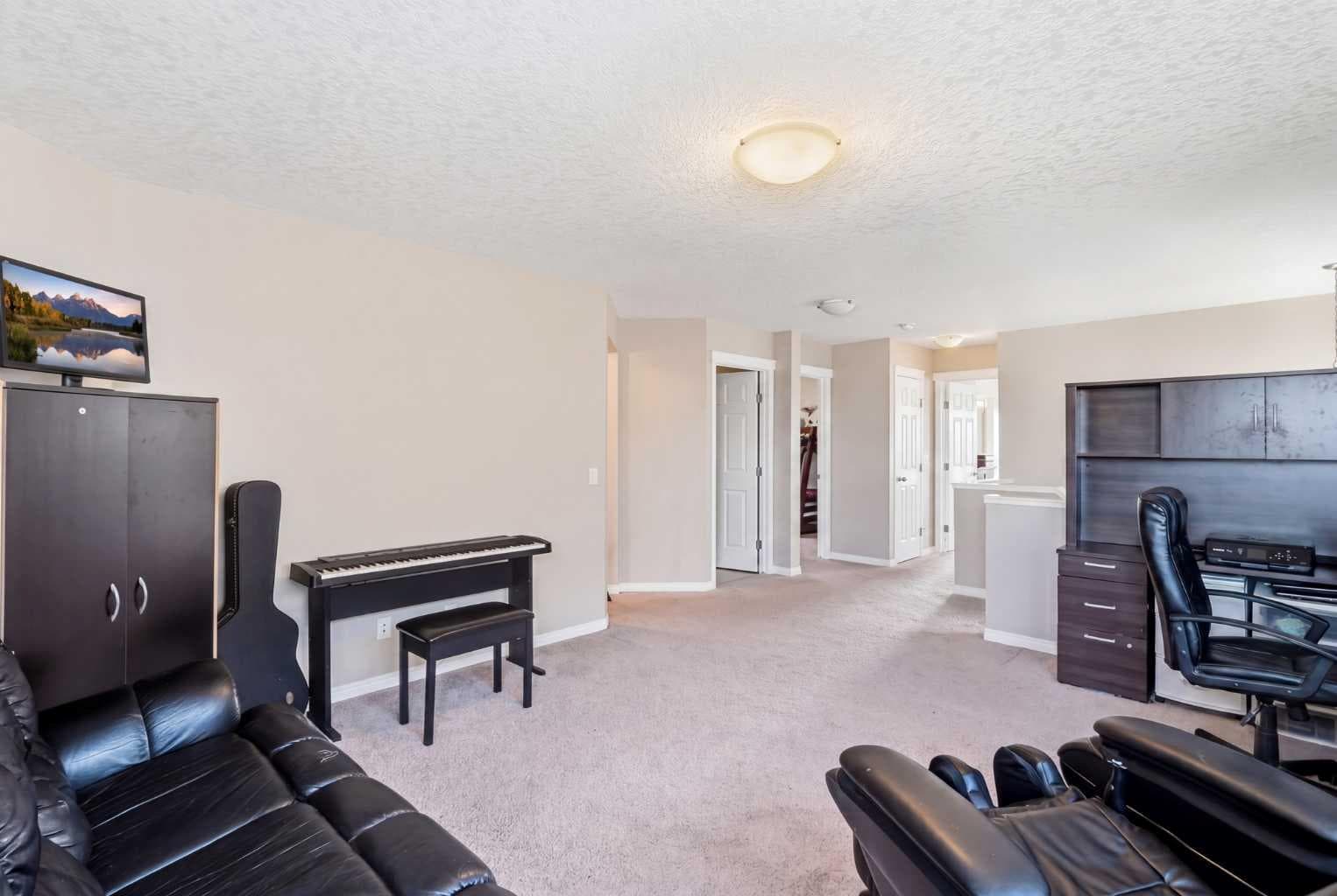 19 Hillcrest Link SW