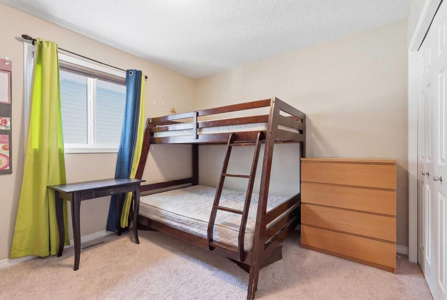 19 Hillcrest Link SW