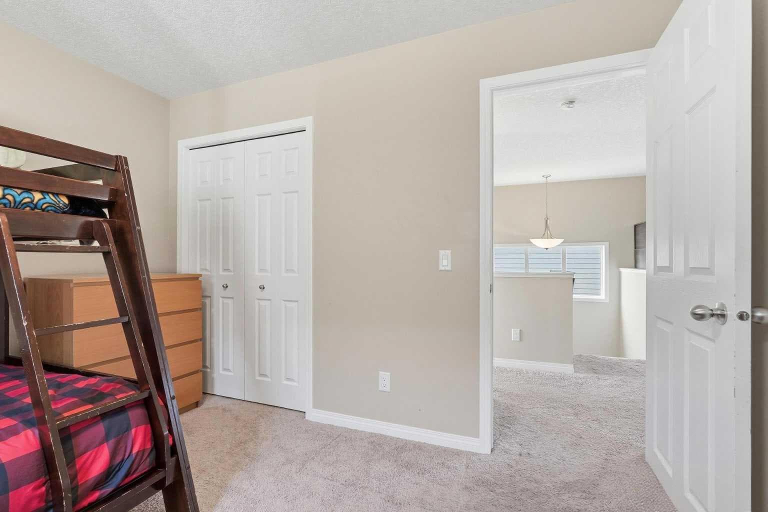 19 Hillcrest Link SW