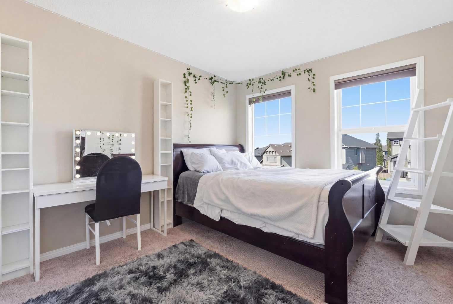 19 Hillcrest Link SW