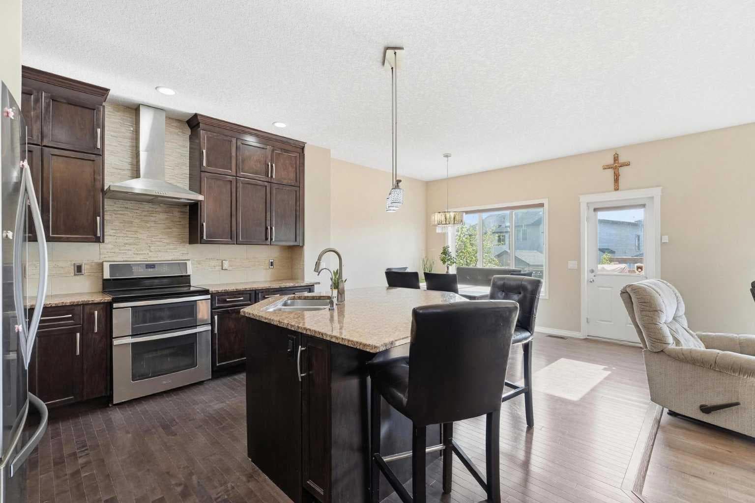 19 Hillcrest Link SW