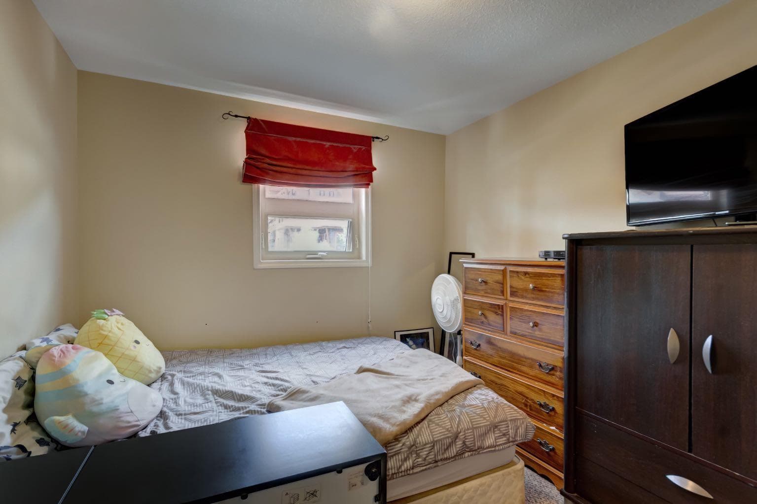 202, 186 Kananaskis Way  