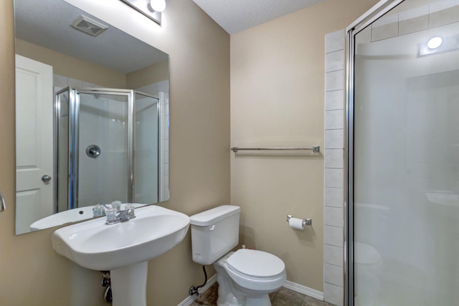 202, 186 Kananaskis Way  