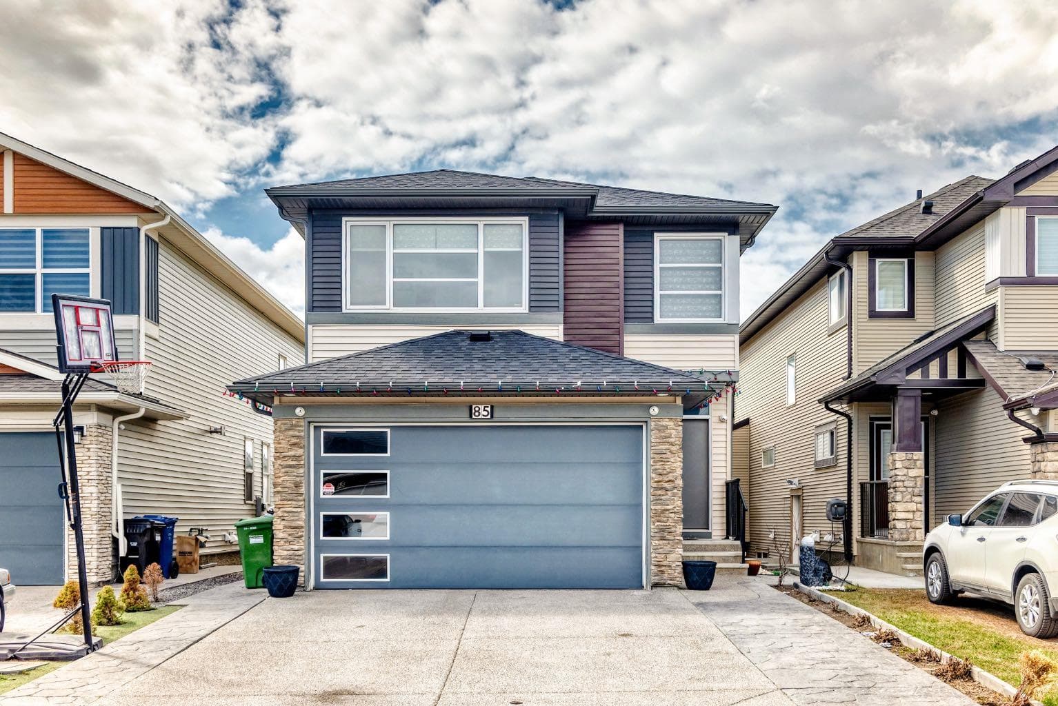 85 Savanna Close NE