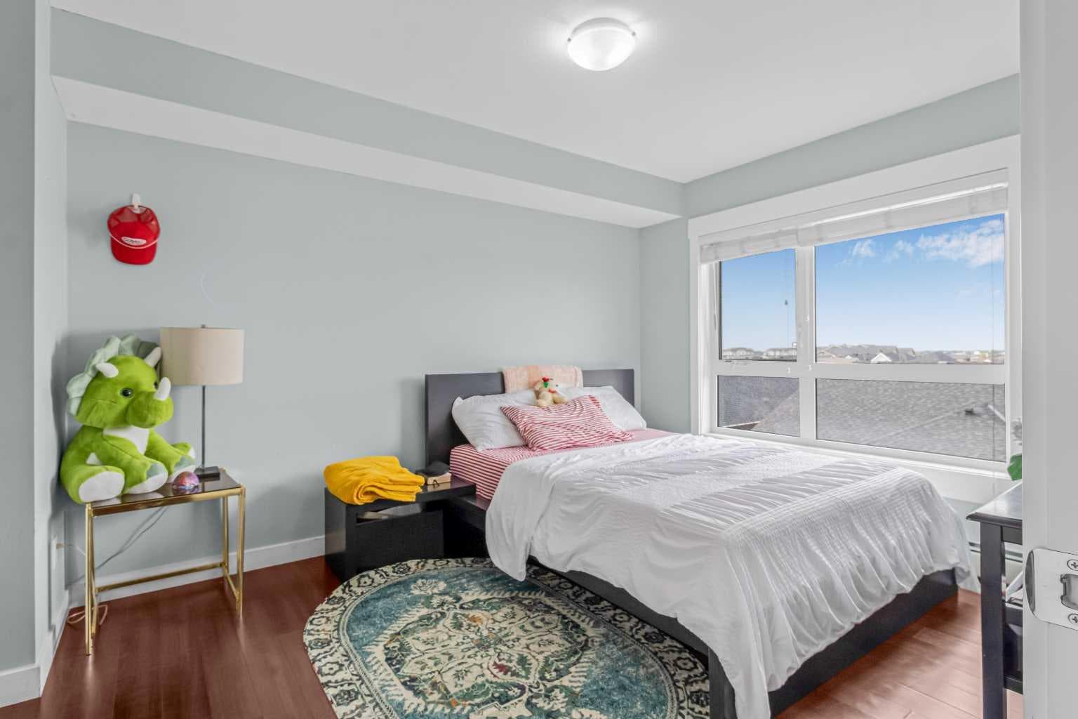 5404, 302 Skyview Ranch Drive NE