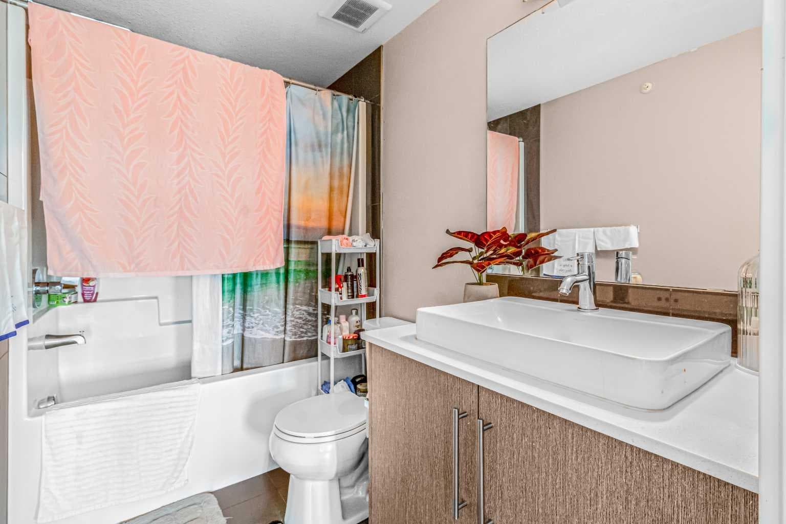 5404, 302 Skyview Ranch Drive NE