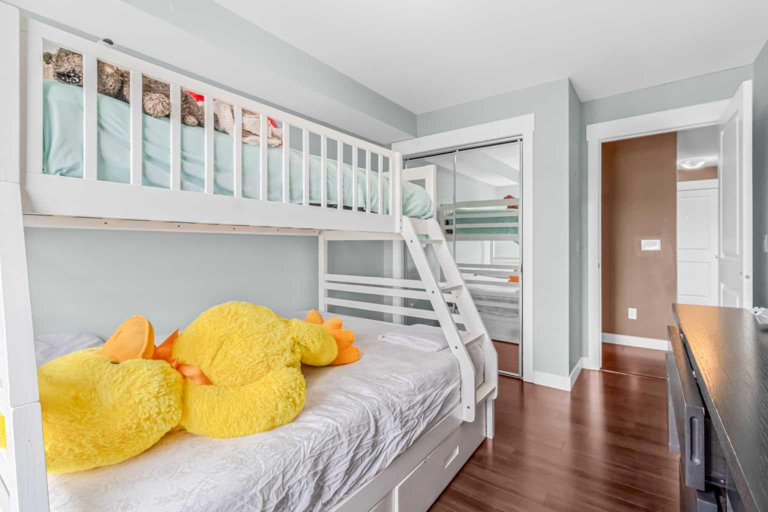 5404, 302 Skyview Ranch Drive NE