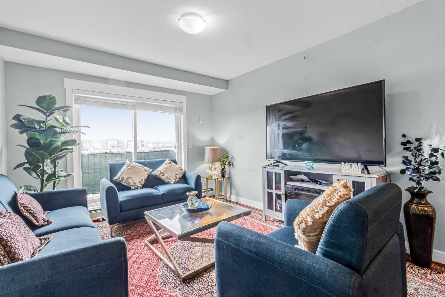 5404, 302 Skyview Ranch Drive NE