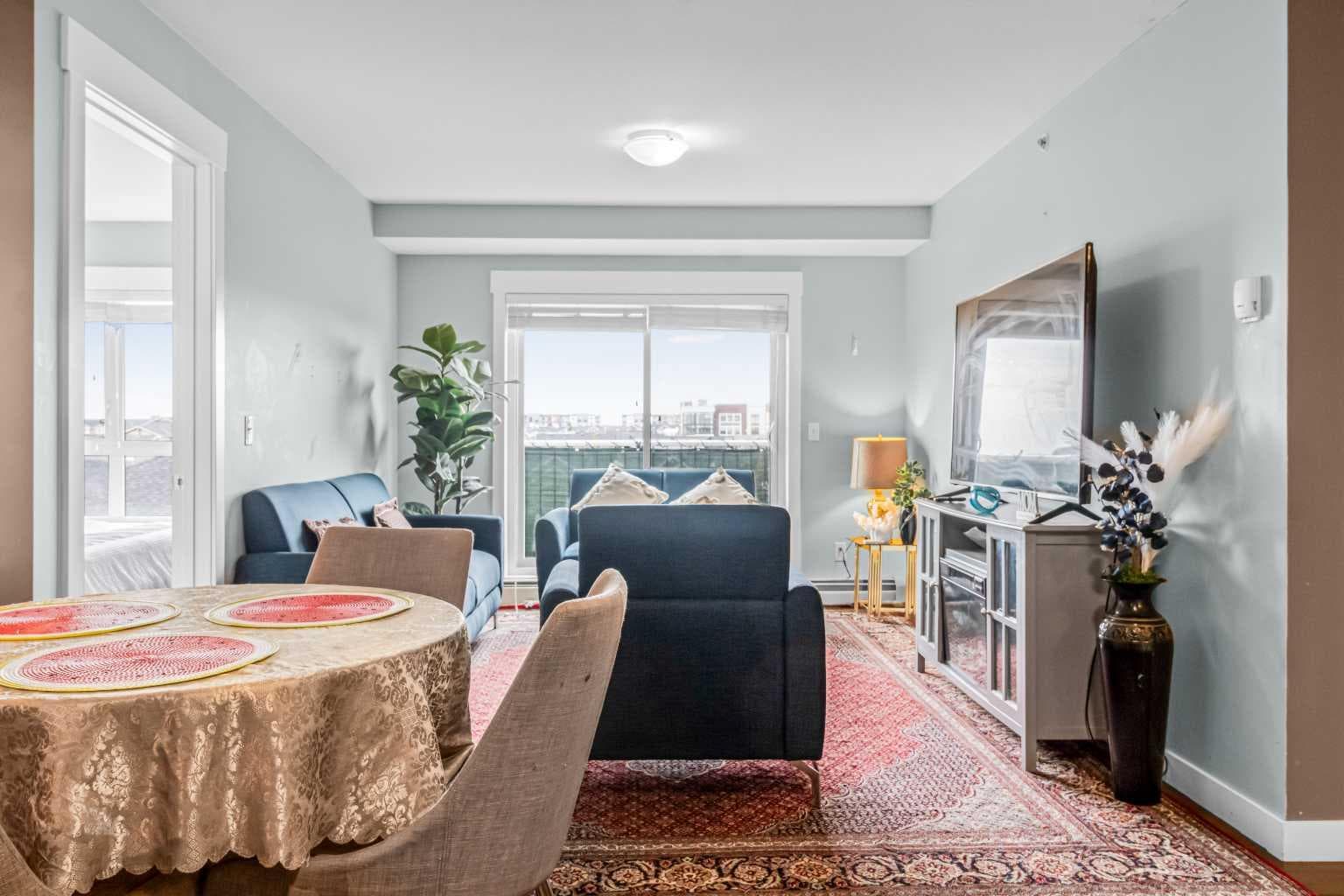 5404, 302 Skyview Ranch Drive NE