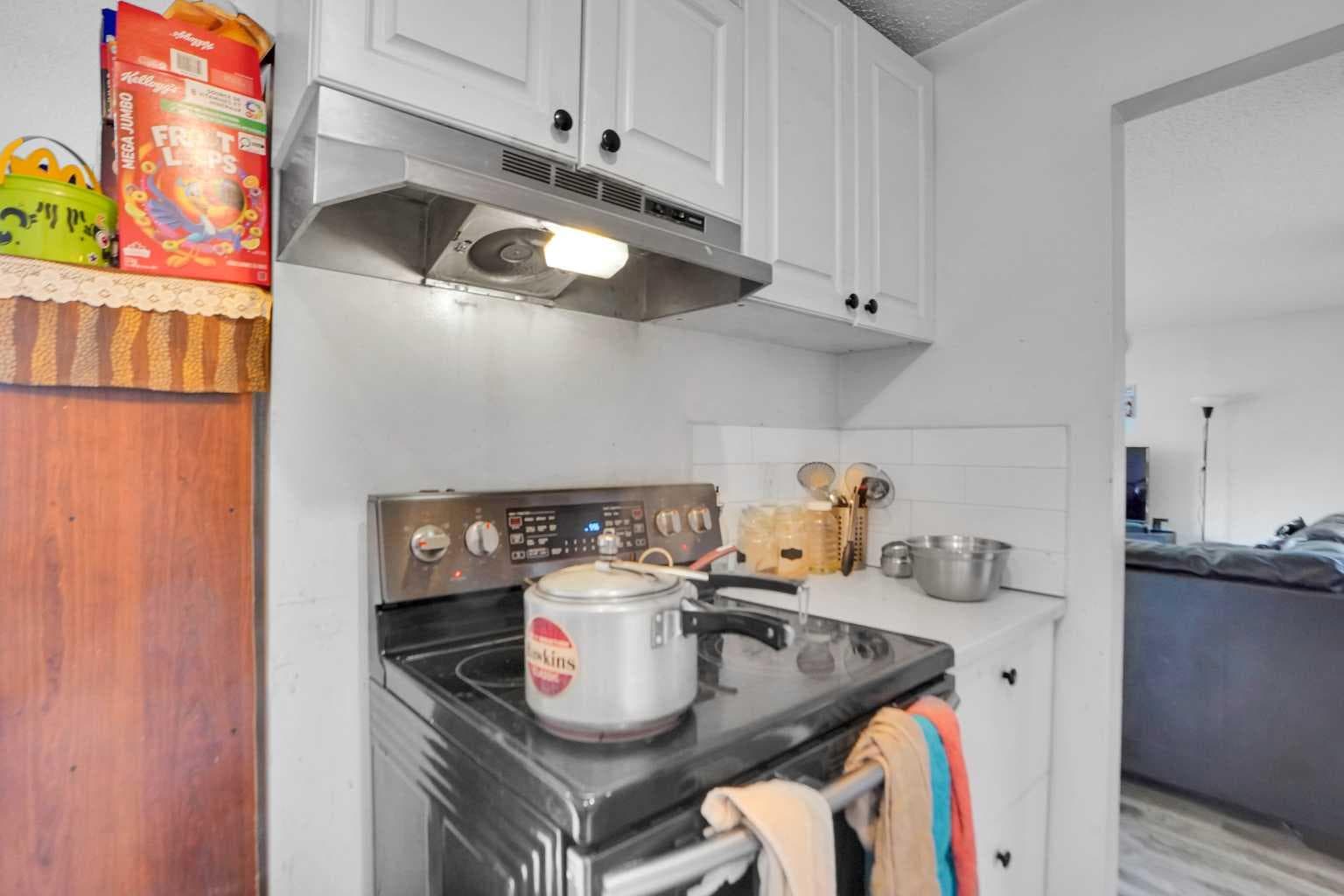 168 Castlebrook Drive NE