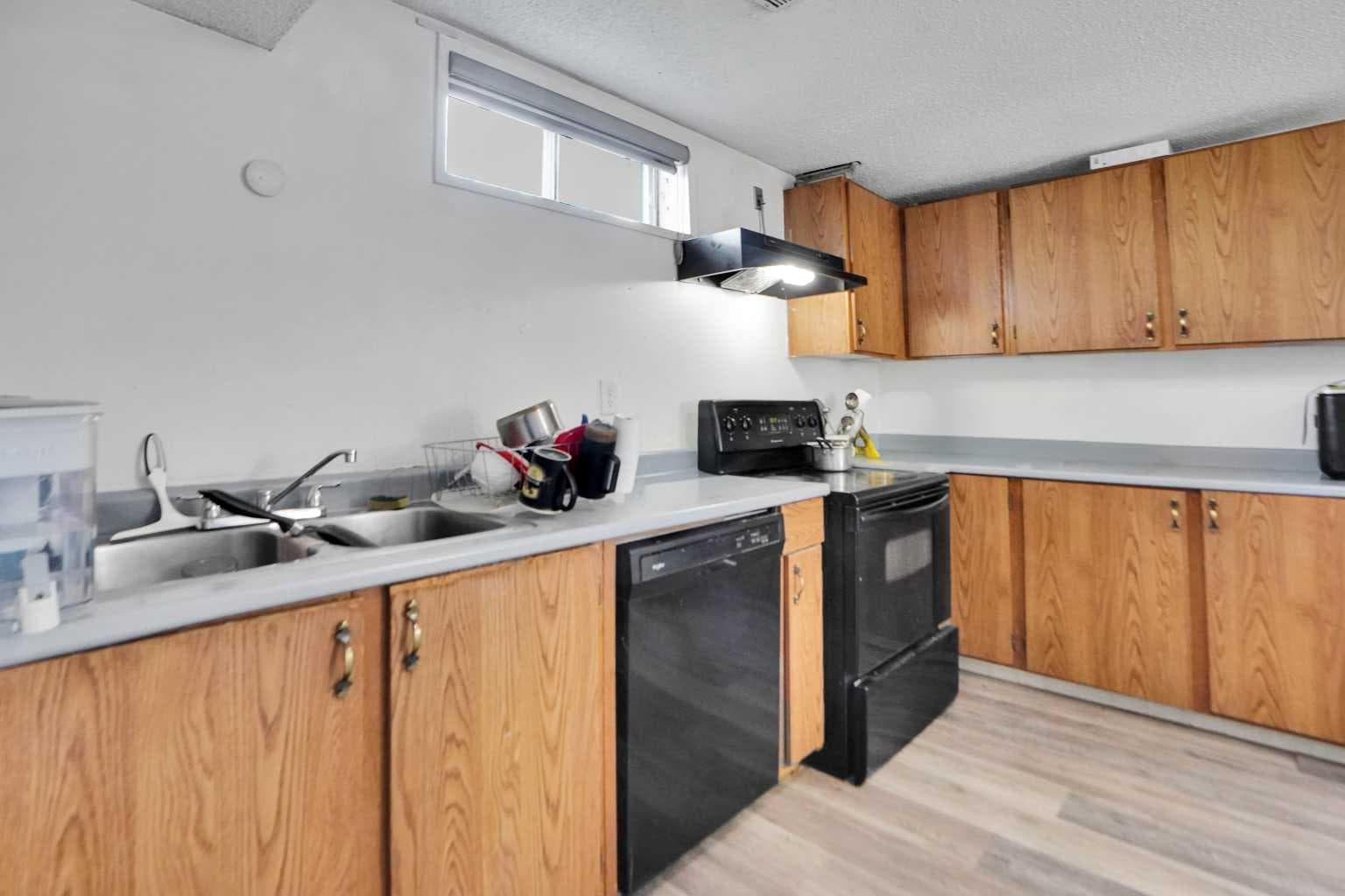 168 Castlebrook Drive NE