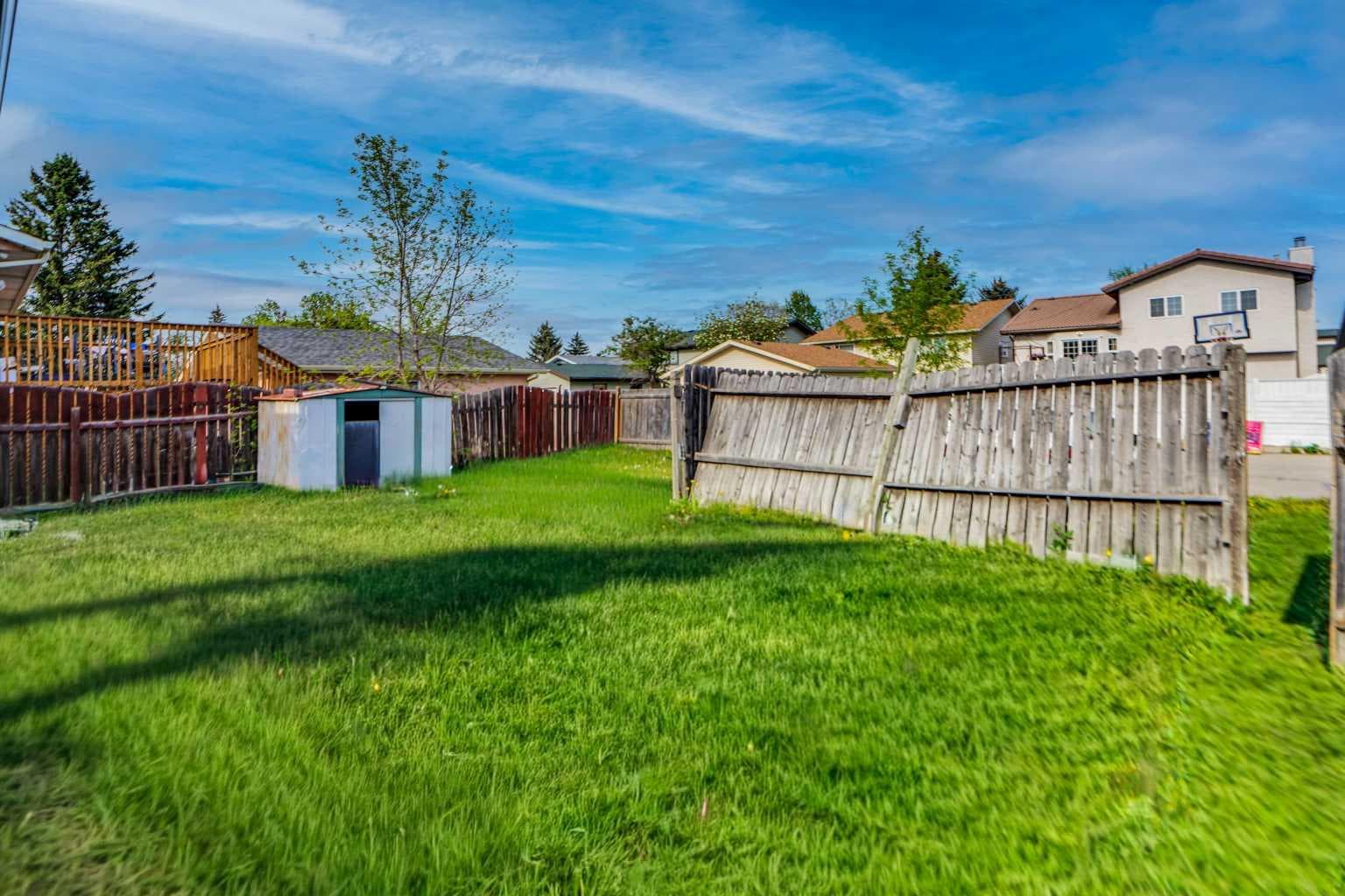 168 Castlebrook Drive NE