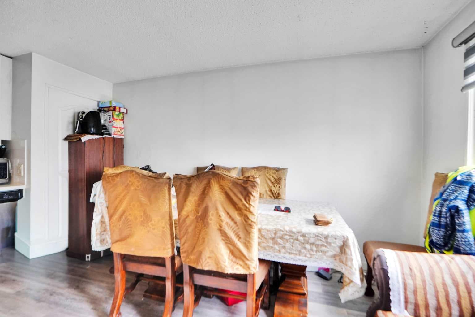 168 Castlebrook Drive NE