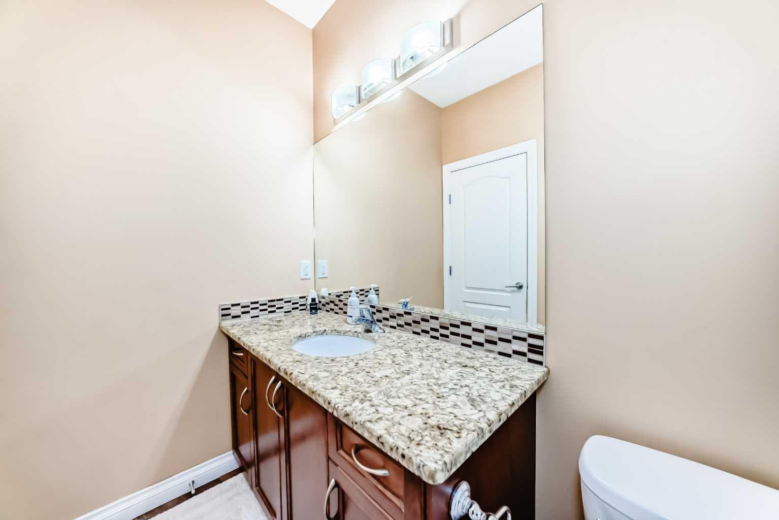 117 Saddlelake Grove NE