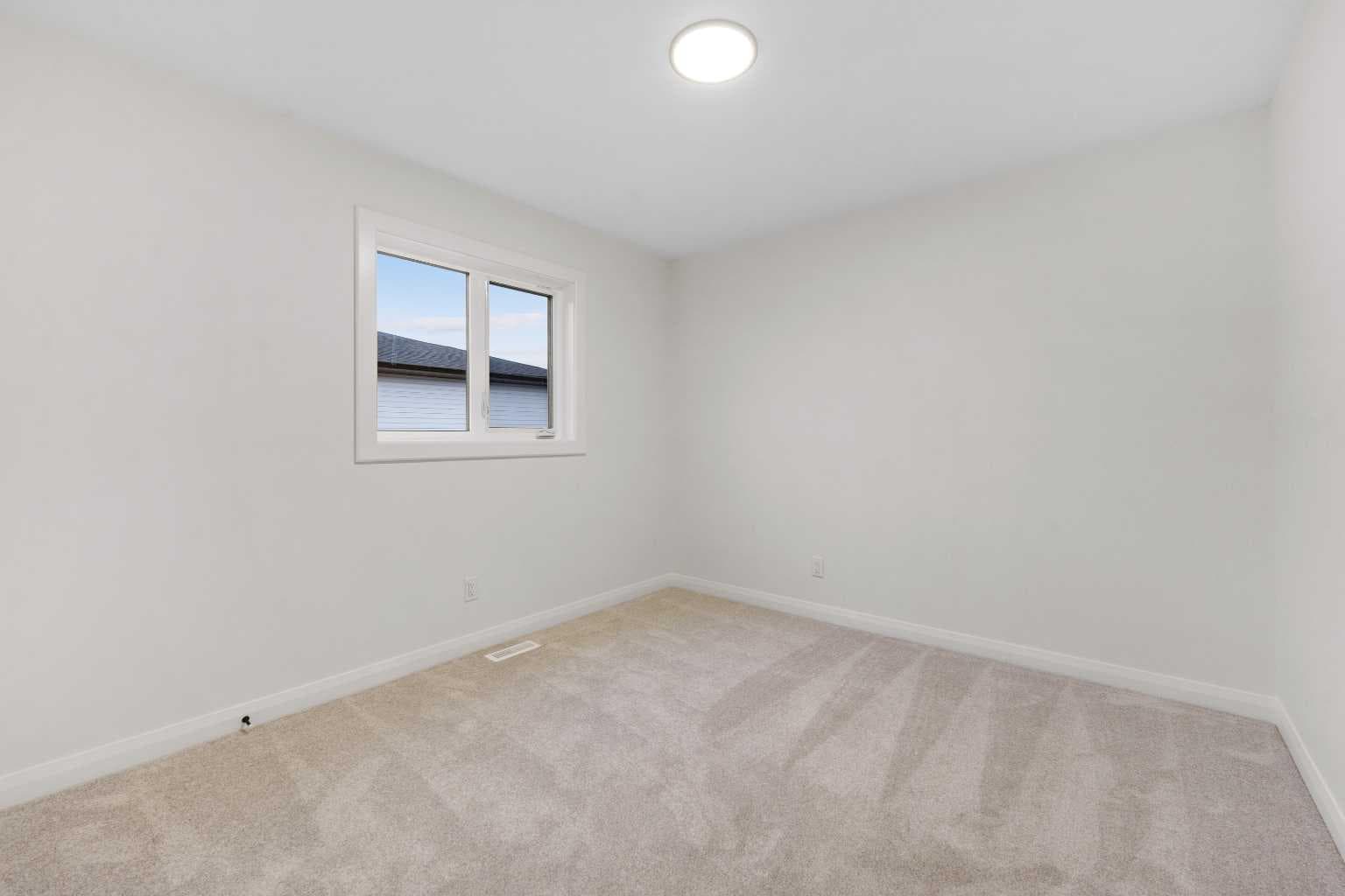 72 Dawson Wharf Mount 