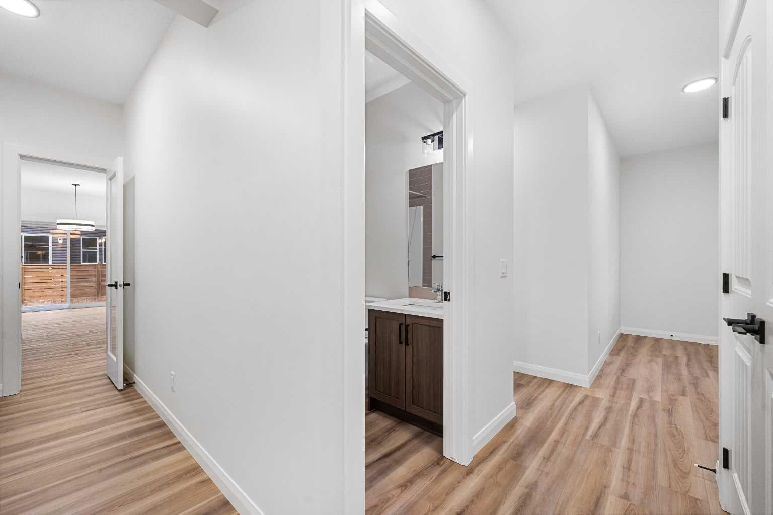 72 Dawson Wharf Mount 