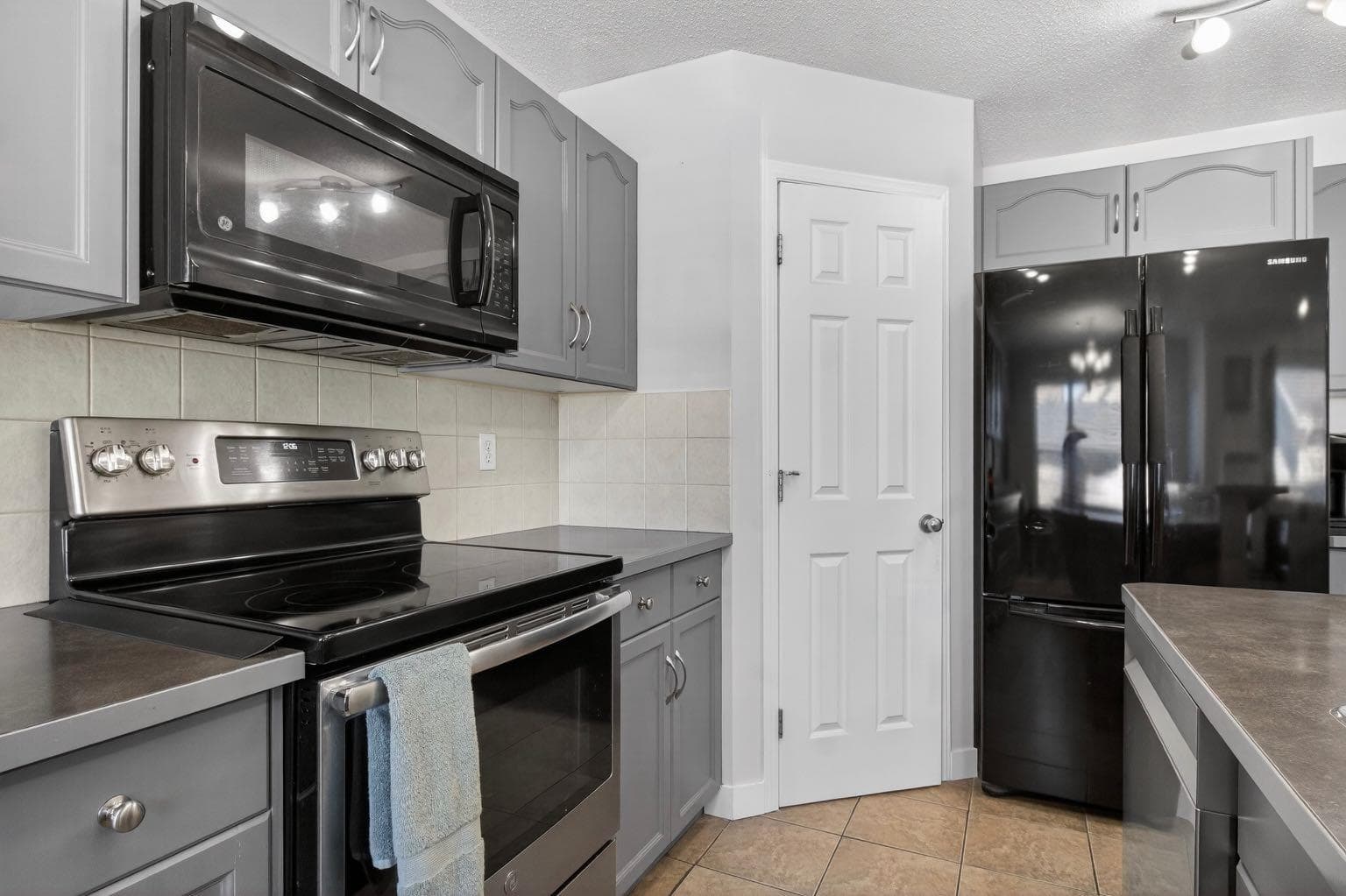 28 Elgin View SE