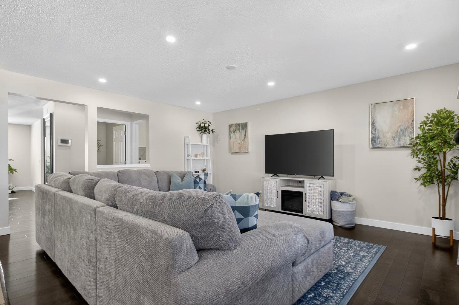 28 Elgin View SE