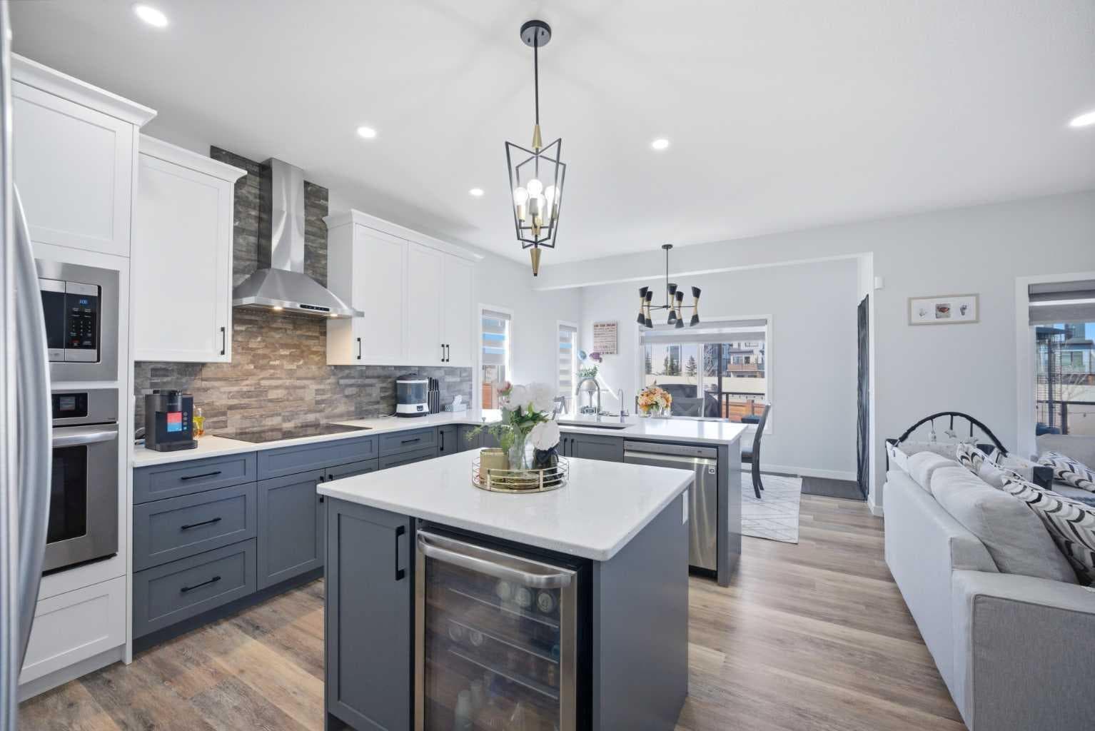 1153 Chinook Gate Bay SW