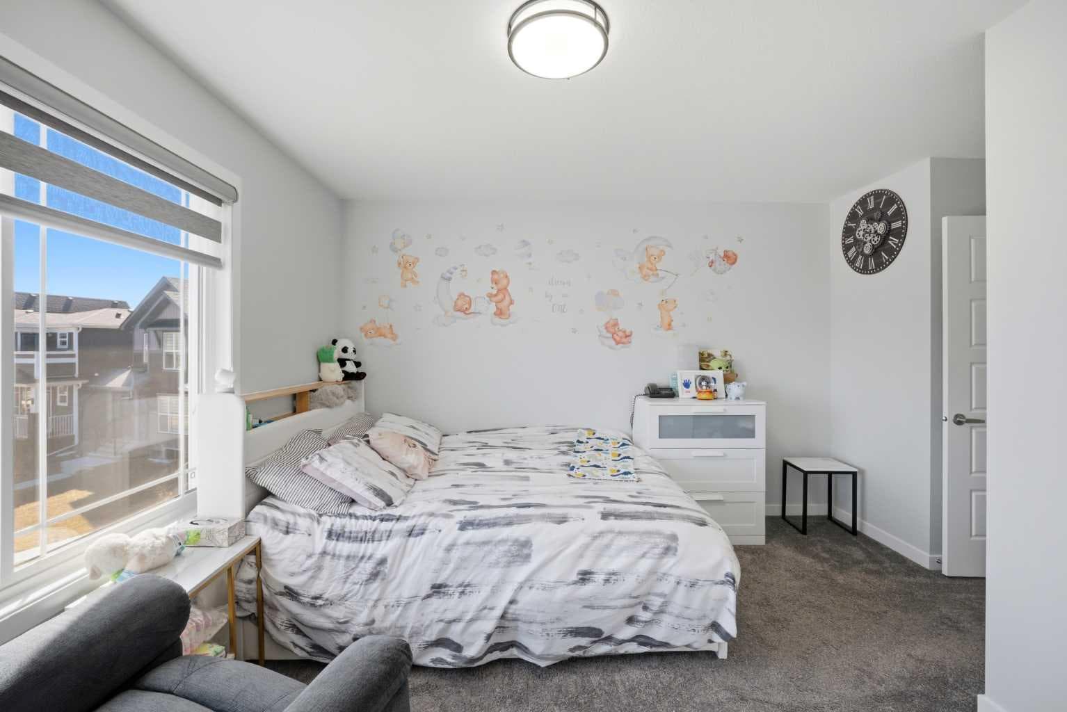 1153 Chinook Gate Bay SW