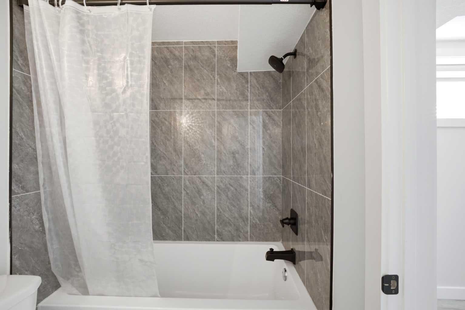 1153 Chinook Gate Bay SW