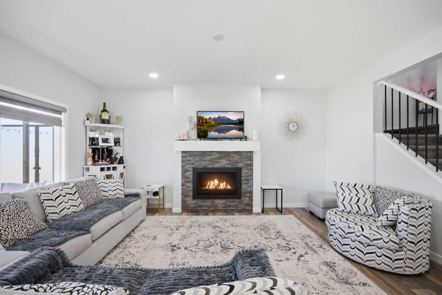 1153 Chinook Gate Bay SW