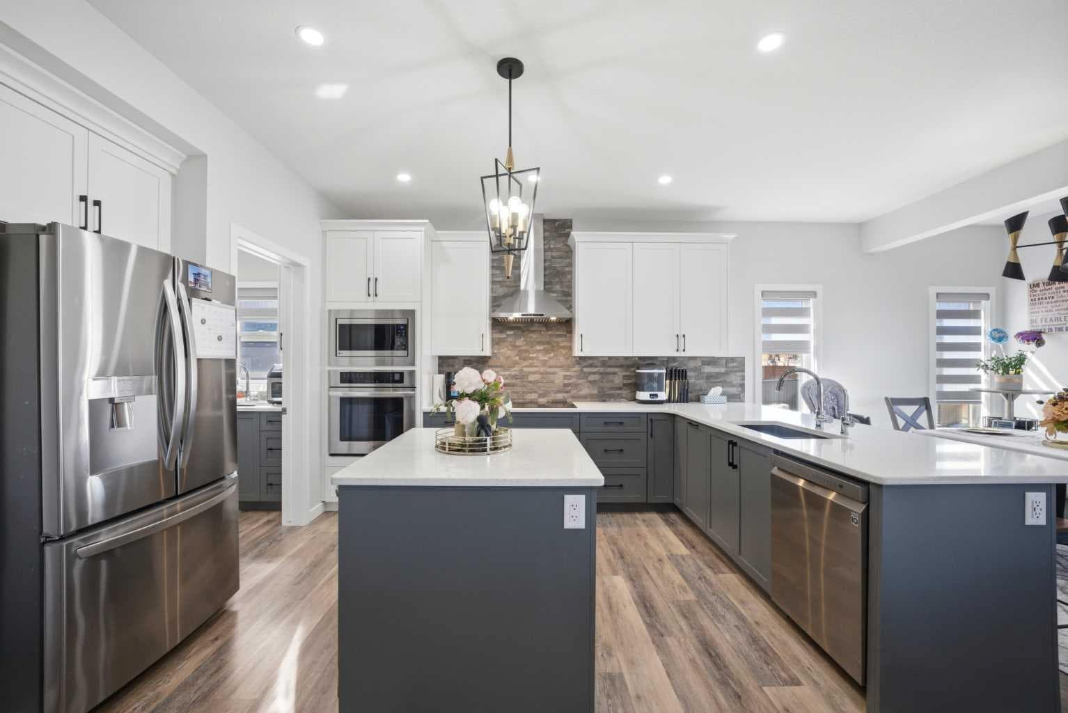 1153 Chinook Gate Bay SW