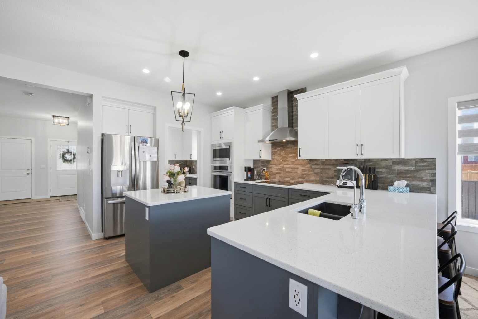 1153 Chinook Gate Bay SW