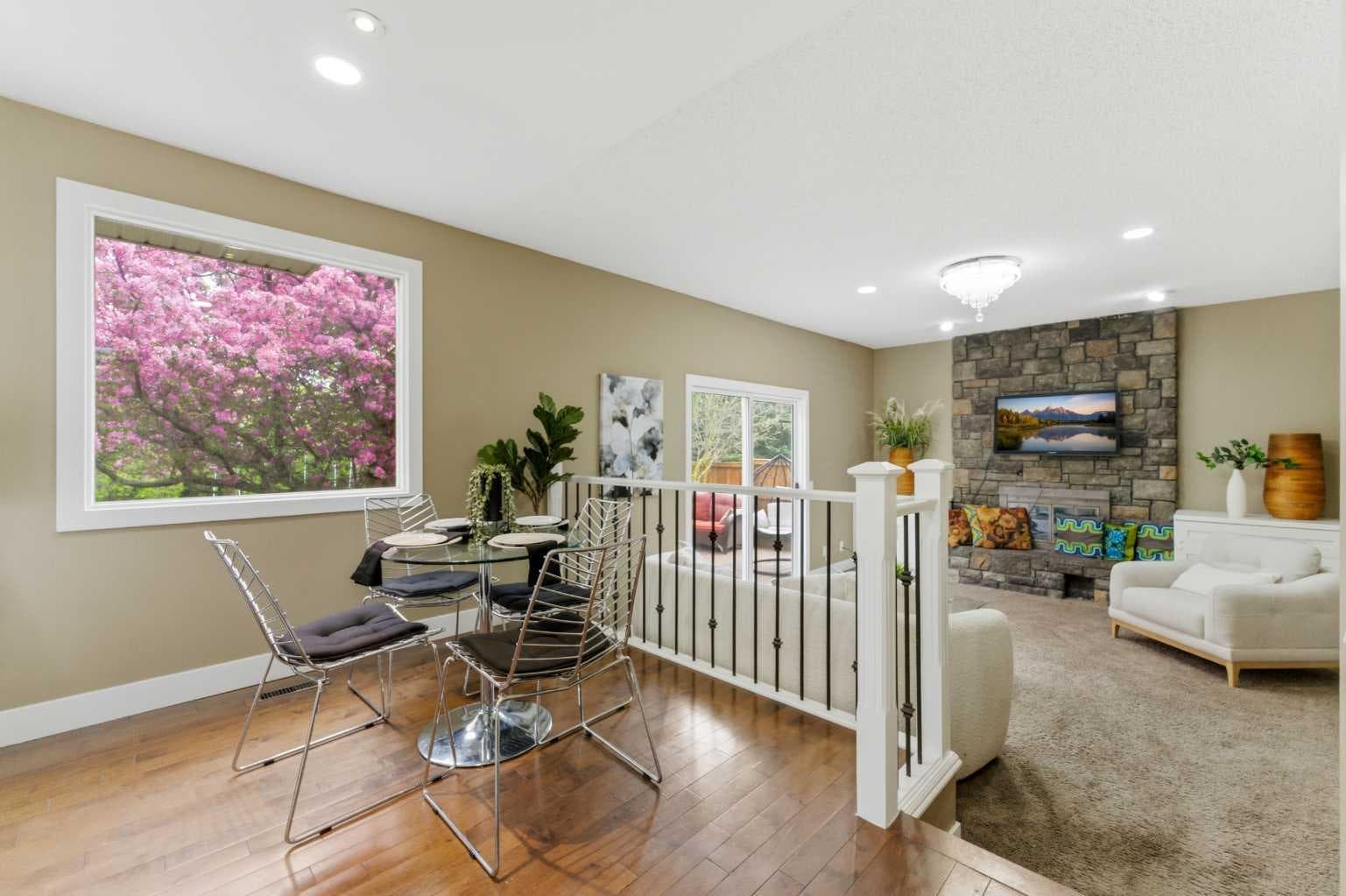 36 Varsity Estates Court NW