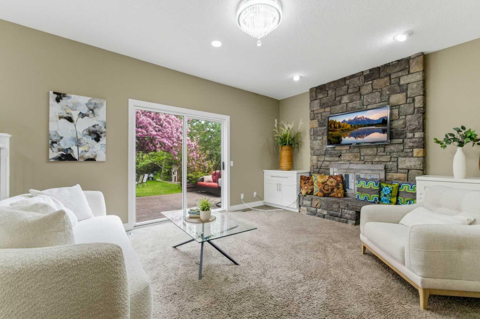36 Varsity Estates Court NW