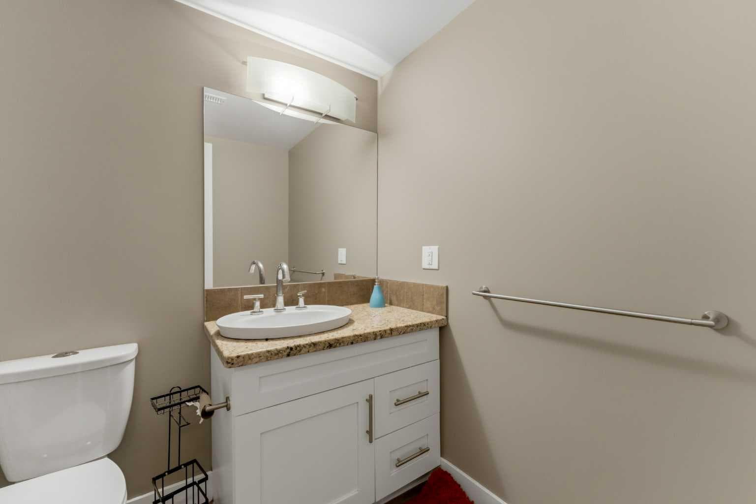 36 Varsity Estates Court NW