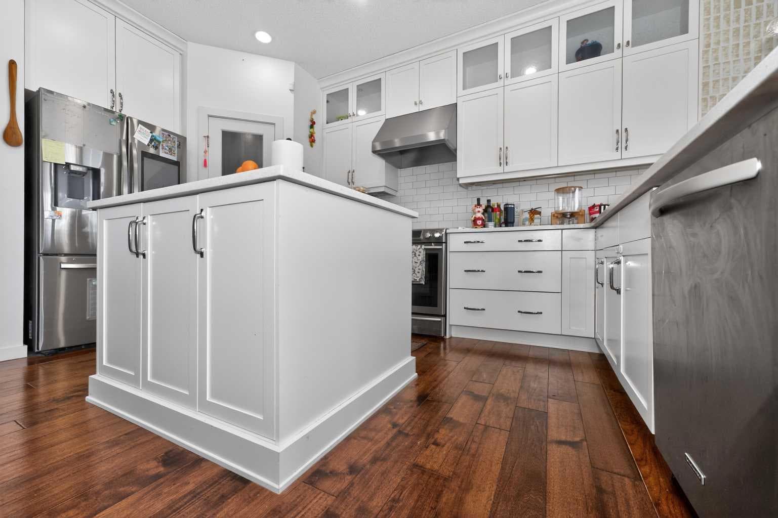 158 Masters Point SE
