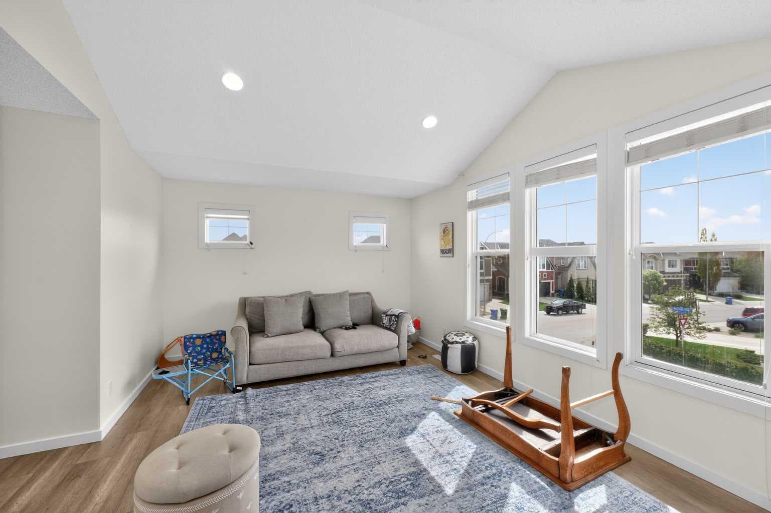 158 Masters Point SE