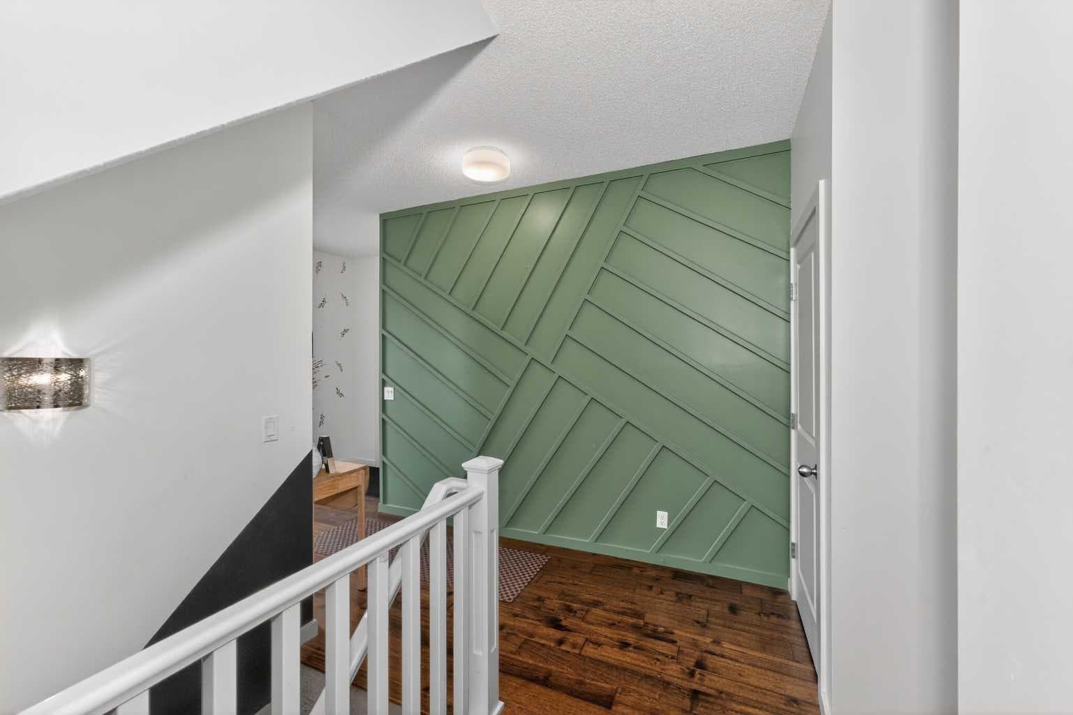 158 Masters Point SE