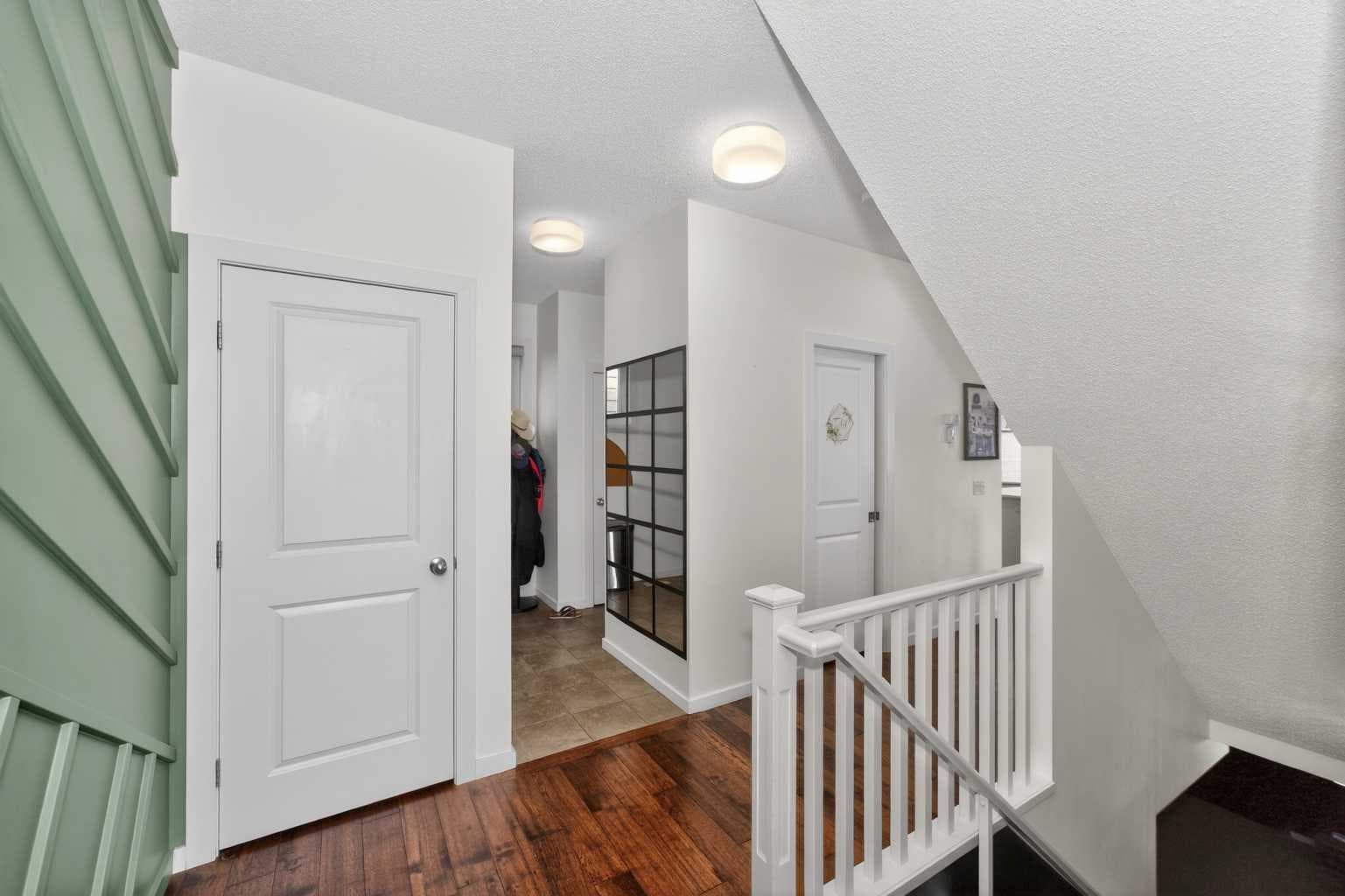 158 Masters Point SE
