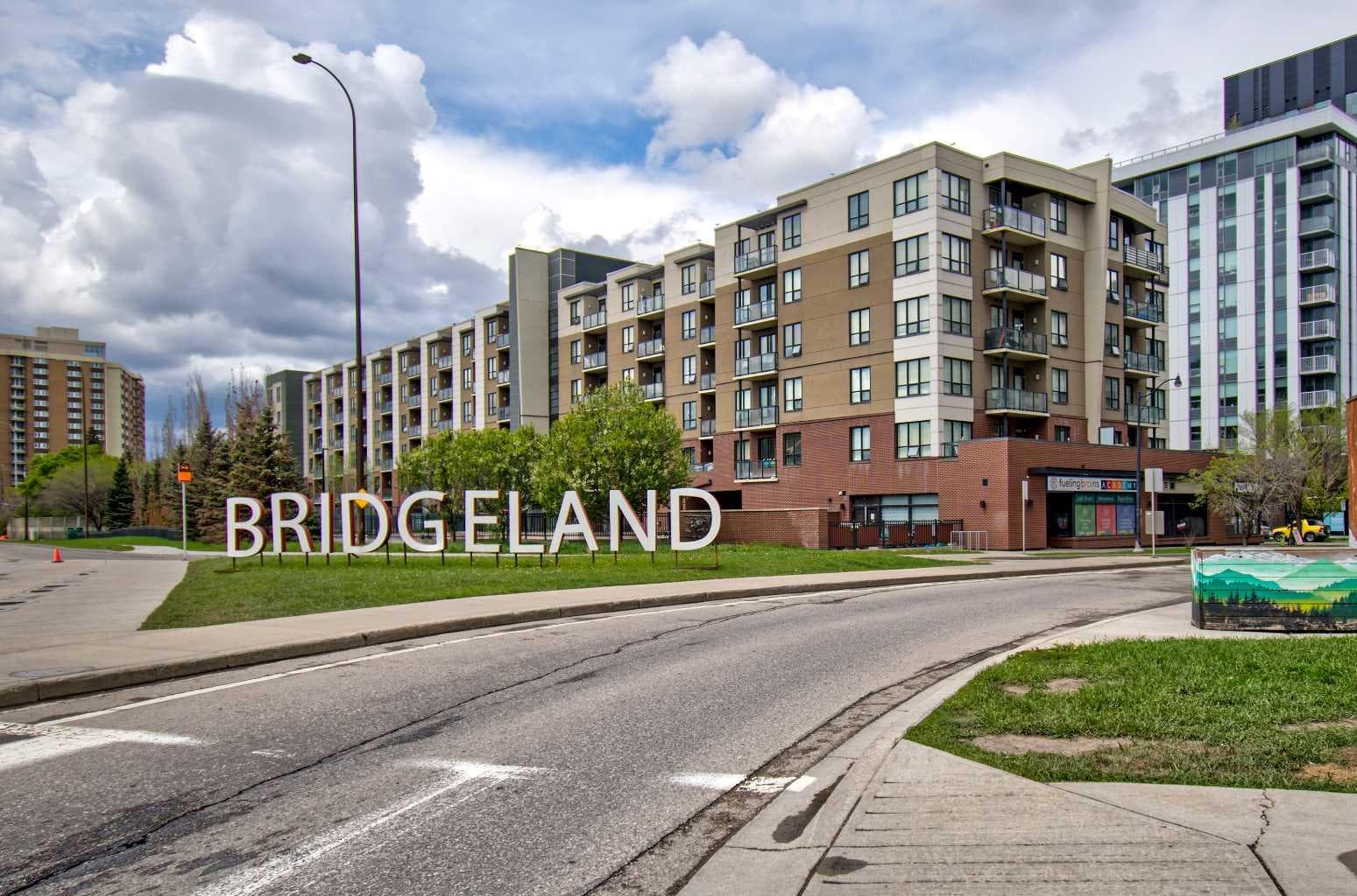 515, 955 McPherson Road NE