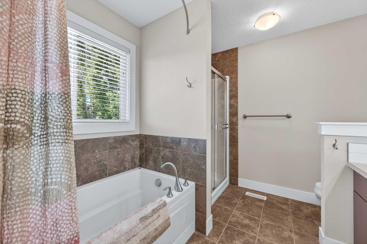 127 Legacy Circle SE