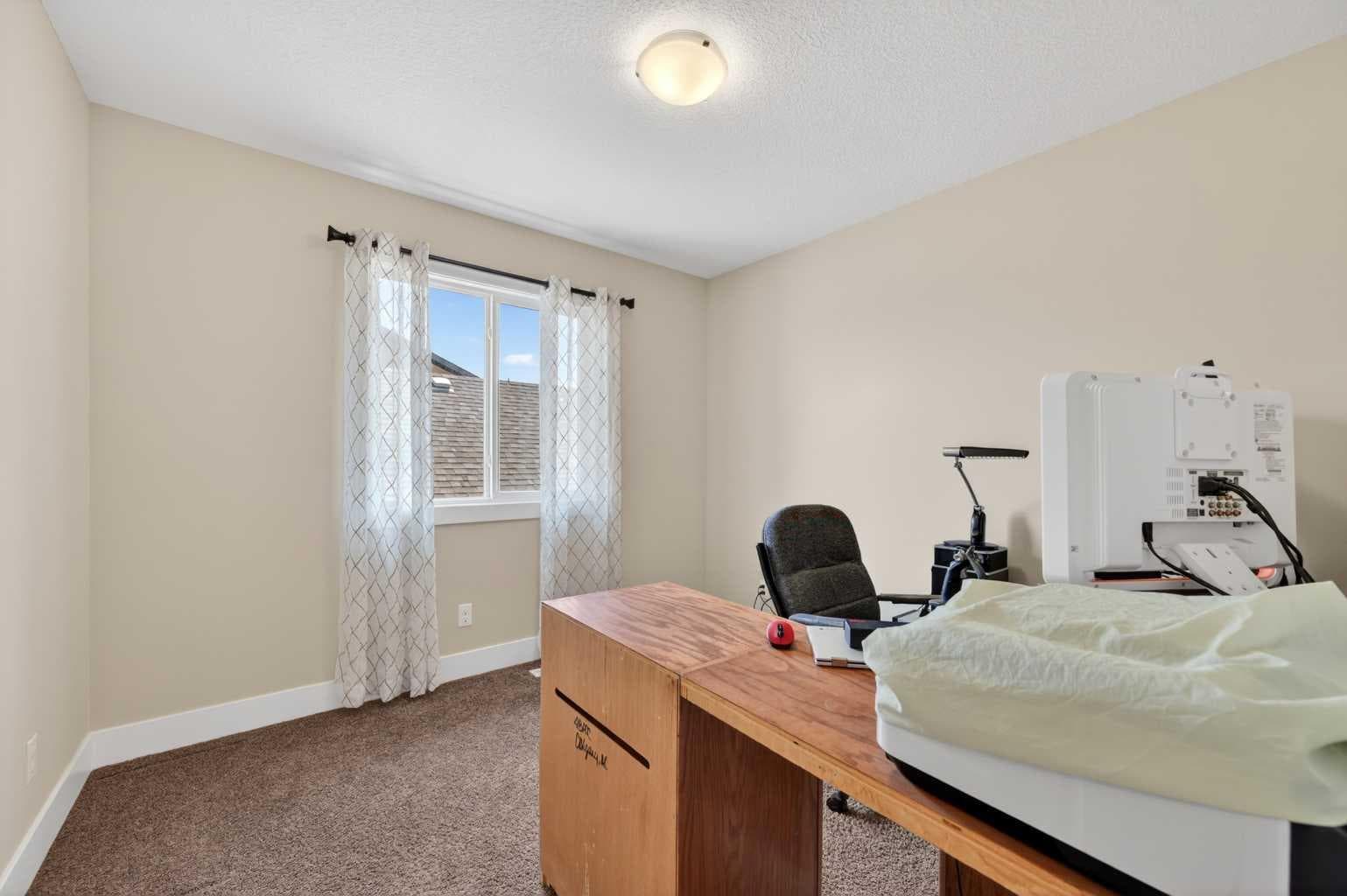 127 Legacy Circle SE