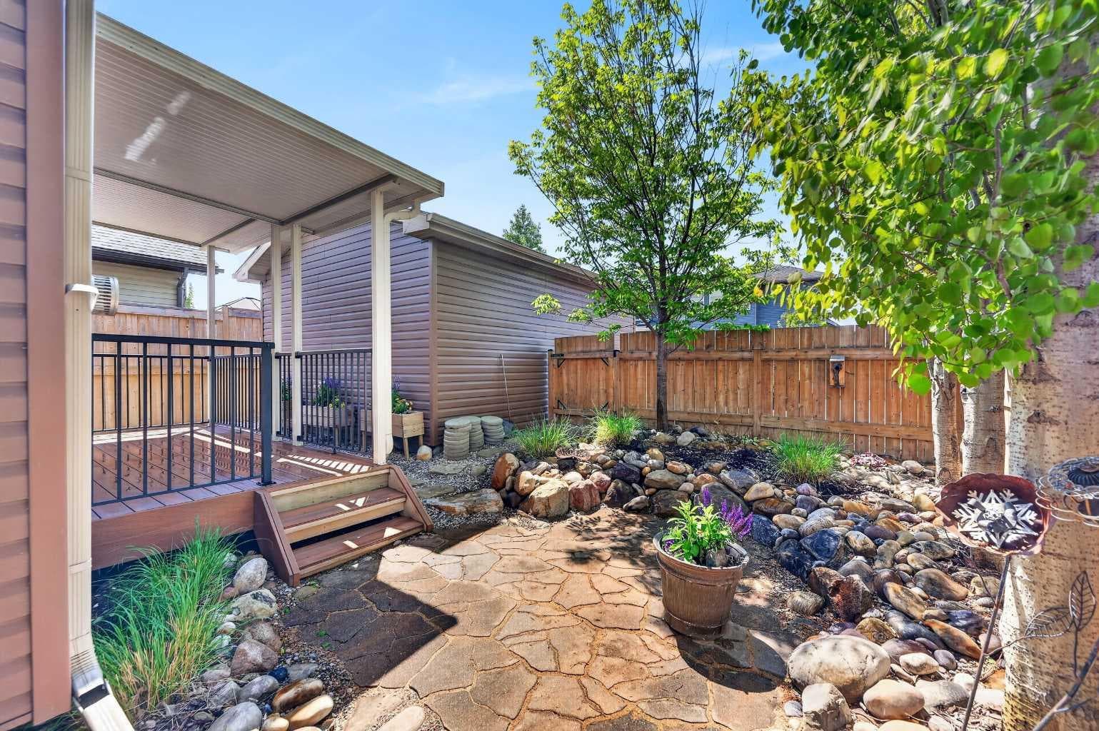 127 Legacy Circle SE