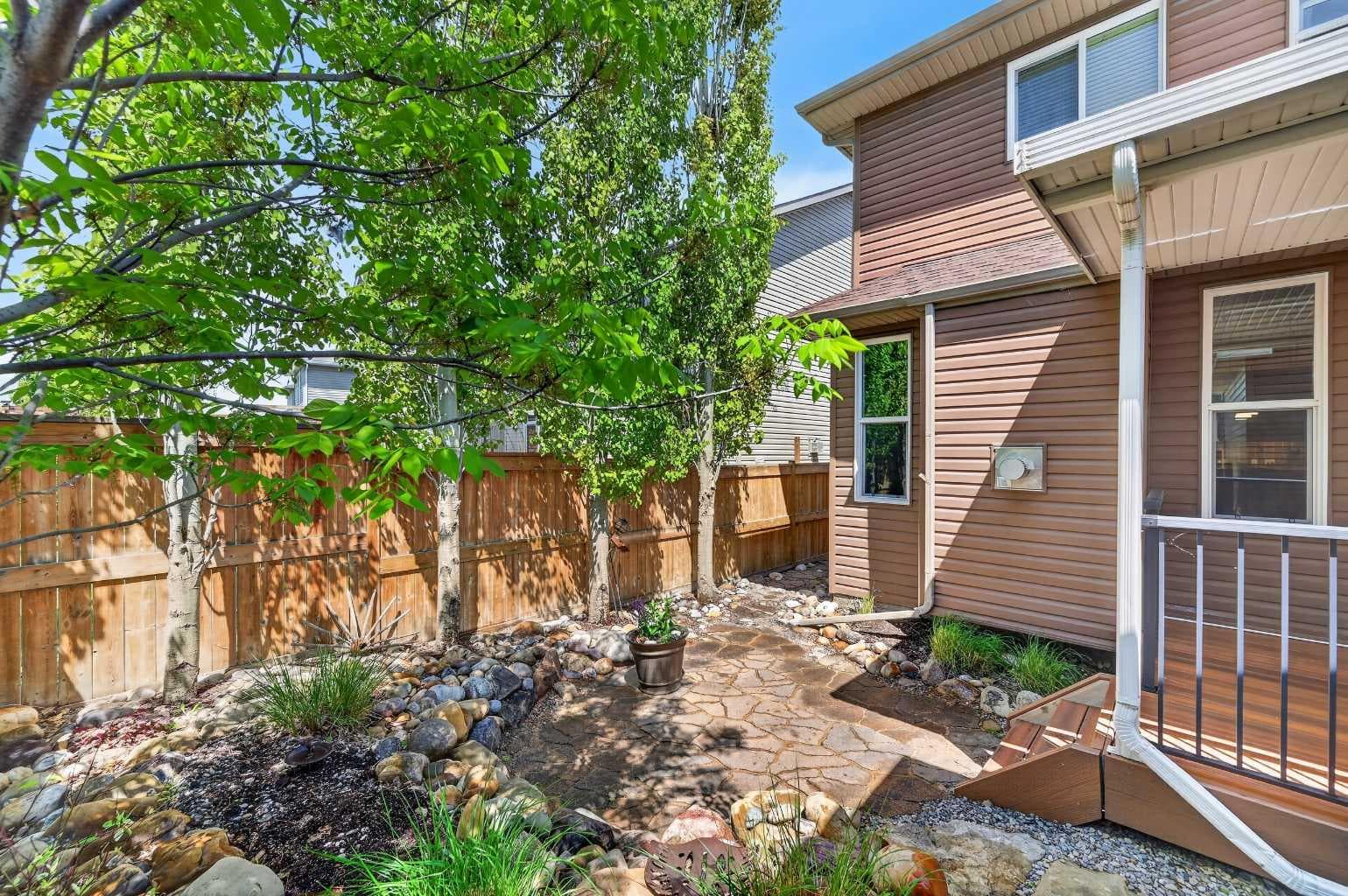 127 Legacy Circle SE