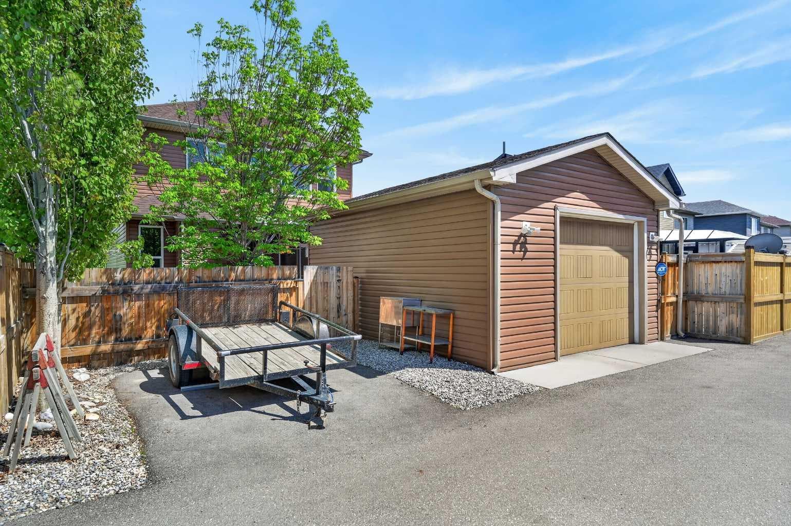 127 Legacy Circle SE