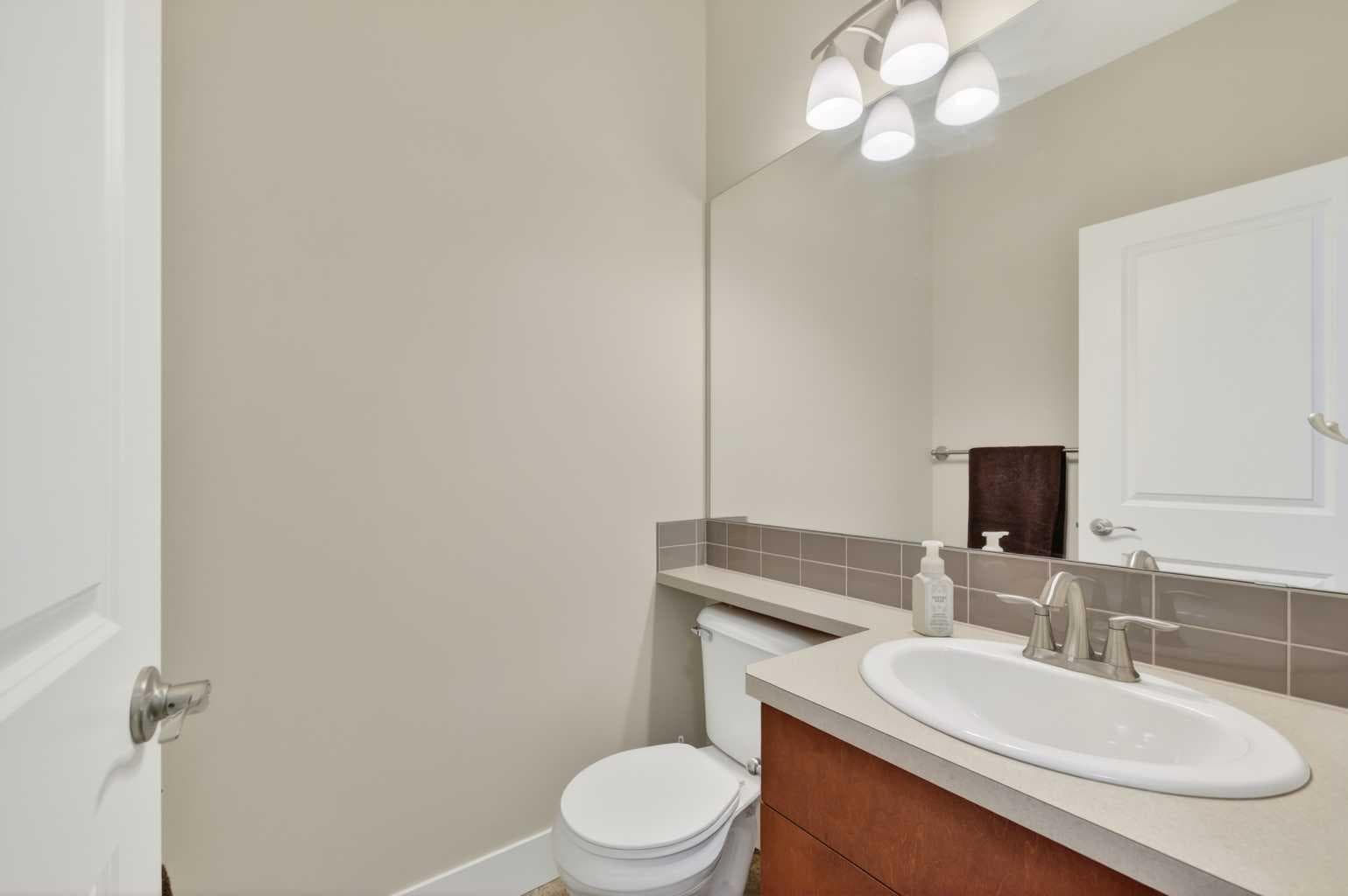 127 Legacy Circle SE